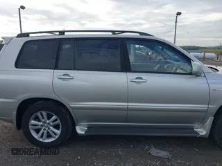 2006 Toyota Highlander z VIN JTEEW21A160011438, wystawiony jako IAAI lot #40377313 z przebiegiem 211 682 mil mil oraz . Historia ofert i sprzedaży dostępna na DreamBid. Obrazek 13.