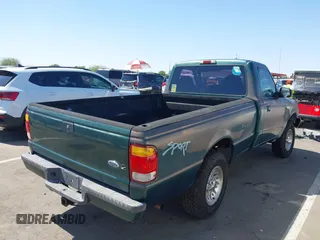 1999 Ford Ranger XL z VIN 1FTYR10V0XPA61389, wystawiony jako IAAI lot #42282825 z przebiegiem 235 720 mil mil oraz . Historia ofert i sprzedaży dostępna na DreamBid. Obrazek 4.