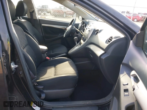 2009 Toyota Matrix with VIN 2T1KU40E69C091858, listed as a IAAI auction lot 41925490 with 153,161 mi miles. Bid and sale history available at carsss.com. Image 5.