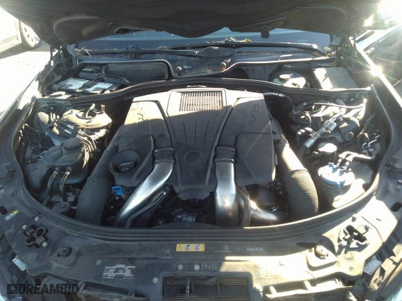 2012 Mercedes-Benz S-Class S 550 with VIN WDDNG7DB3CA437713, listed as a IAAI auction lot 35348392 with 74,672 mi miles. Bid and sale history available at carsss.com. Image 10.