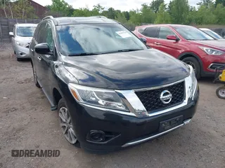 2013 Nissan Pathfinder SV z VIN 5N1AR2MM6DC681607, wystawiony jako IAAI lot #42490708 z przebiegiem 103 460 mil mil oraz . Historia ofert i sprzedaży dostępna na DreamBid. Obrazek 1.