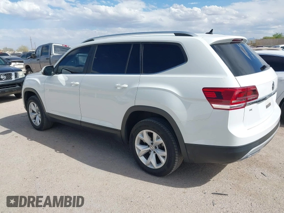 2018 Volkswagen Atlas SE с VIN 1V2KR2CA6JC576835, выставлен на аукционе IAAI как лот 42174916 с пробегом 153 322 миль миль и . История ставок и продаж доступна на DreamBid. Изображение 3.