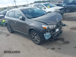 2017 Mitsubishi Outlander ES z VIN JA4AP3AU5HZ062255, wystawiony jako IAAI lot #42432450 z przebiegiem 81 083 mil mil oraz . Historia ofert i sprzedaży dostępna na DreamBid. Obrazek 1.