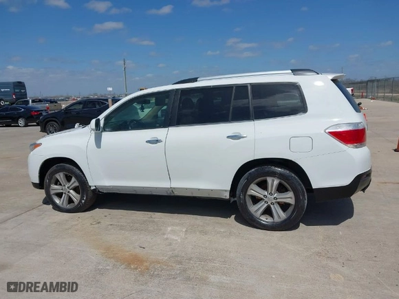 2011 Toyota Highlander Limited with VIN 5TDYK3EH4BS049750, listed as a IAAI auction lot 41787928 with 1 mi miles. Bid and sale history available at carsss.com. Image 13.