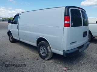 2019 Chevrolet Express Cargo with VIN 1GCWGAFG8K1365250, listed as a IAAI auction lot 42107432 with 192,055 mi miles. Bid and sale history available at carsss.com. Image 3.