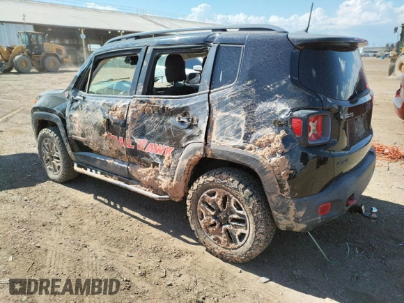 2015 Jeep Renegade Trailhawk z VIN ZACCJBCT9FPB21561, wystawiony jako Copart lot #63051673 z przebiegiem Nie podano mil oraz Szkoda całkowita • Salvage title. Historia ofert i sprzedaży dostępna na DreamBid. Obrazek 2.