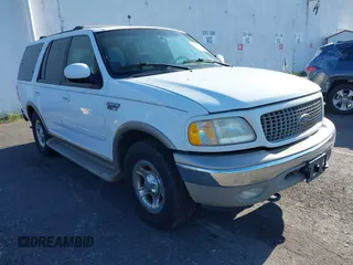 2000 Ford Expedition Eddie Bauer with VIN 1FMPU18L5YLB92805, listed as a IAAI auction lot 42853287 with 205,555 mi miles and . Bid and sale history available at DreamBid. Image 1.