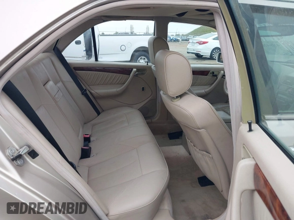 1998 Mercedes-Benz C 230/260/280/320 with VIN WDBHA23G5WA606125, listed as a IAAI auction lot 42064201 with 181,121 mi miles and . Bid and sale history available at carsss.com. Image 8.