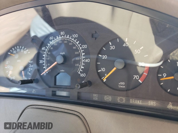 1998 Mercedes-Benz SL-Class with VIN WDBFA67F2WF157294, listed as a Copart auction lot 70878224 with 0 mi miles and Salvage Title. Bid and sale history available at carsss.com. Image 9.