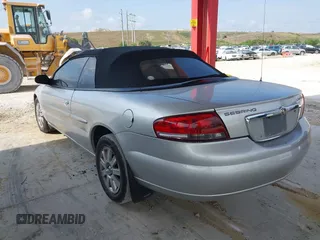2005 Chrysler Sebring Limited with VIN 1C3EL65R55N705544, listed as a IAAI auction lot 42047691 with 141,136 mi miles and . Bid and sale history available at DreamBid. Image 3.