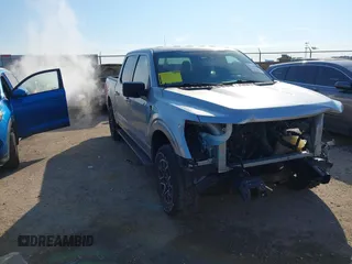 2021 Ford F-150 XL z VIN 1FTEW1EP6MFA24287, wystawiony jako IAAI lot #41288042 z przebiegiem 46 895 mil mil oraz . Historia ofert i sprzedaży dostępna na DreamBid. Obrazek 1.