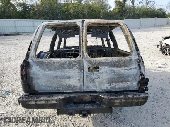 1999 Chevrolet Suburban with VIN 1GNFK16R1XJ561447, listed as a Copart auction lot 74590204 with 0 mi miles and Non Repairable. Bid and sale history available at carsss.com. Image 6.