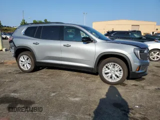 2024 GMC Acadia FWD Elevation z VIN 1GKENKKS2RJ170891, wystawiony jako Copart lot #64642694 z przebiegiem 726 mil mil oraz Szkody całkowita. Historia ofert i sprzedaży dostępna na DreamBid. Obrazek 4.