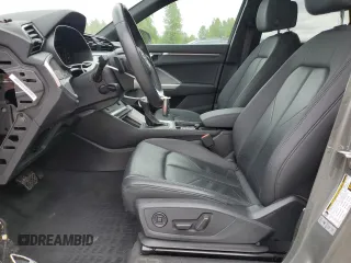 2022 Audi Q3 S line Premium z VIN WA1DECF35N1023890, wystawiony jako Copart lot #56764655 z przebiegiem 36 220 mil mil oraz Szkoda całkowita • Salvage title. Historia ofert i sprzedaży dostępna na DreamBid. Obrazek 7.