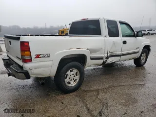 2002 Chevrolet Silverado 1500 LS with VIN 2GCEK19T421262436, listed as a Copart auction lot 48893745 with 236,372 mi miles and Salvage Title. Bid and sale history available at carsss.com. Image 3.
