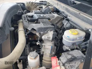 2024 Ram 2500 Big Horn z VIN 3C6UR5JL4RG340524, wystawiony jako IAAI lot #42423835 z przebiegiem 8 690 mil mil oraz . Historia ofert i sprzedaży dostępna na DreamBid. Obrazek 6.