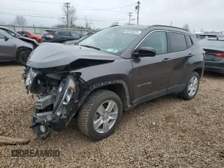 2022 Jeep Compass Latitude with VIN 3C4NJDBB5NT104566, listed as a Copart auction lot 50793525 with 15,817 mi miles and Salvage Title. Bid and sale history available at DreamBid. Image 1.