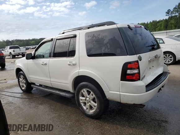 2010 Ford Explorer XLT z VIN 1FMEU6DE2AUA60922, wystawiony jako Copart lot #53332555 z przebiegiem 239 061 mil mil oraz Szkoda całkowita • Salvage title. Historia ofert i sprzedaży dostępna na DreamBid. Obrazek 2.