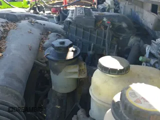 2005 Ford F-150 XLT z VIN 1FTPW12575KE66810, wystawiony jako IAAI lot #43472457 z przebiegiem 187 375 mil mil oraz . Historia ofert i sprzedaży dostępna na DreamBid. Obrazek 12.