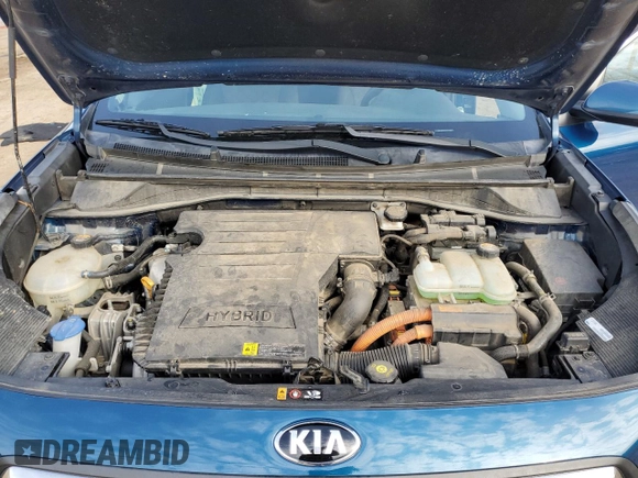 2018 Kia Niro LX with VIN KNDCB3LC2J5114200, listed as a Copart auction lot 43015215 with 172,600 mi miles and Salvage Title. Bid and sale history available at carsss.com. Image 13.