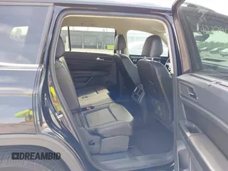 2018 Volkswagen Atlas SE with VIN 1V2CR2CA7JC535473, listed as a IAAI auction lot 42279008 with 88,409 mi miles and . Bid and sale history available at DreamBid. Image 8.