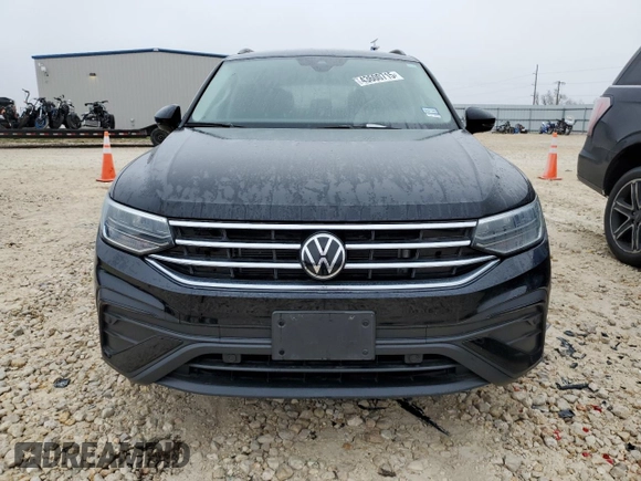 2023 Volkswagen Tiguan S z VIN 3VVRB7AX2PM038005, wystawiony jako Copart lot #43600715 z przebiegiem 23 498 mil mil oraz Szkoda całkowita • Salvage title. Historia ofert i sprzedaży dostępna na DreamBid. Obrazek 5.