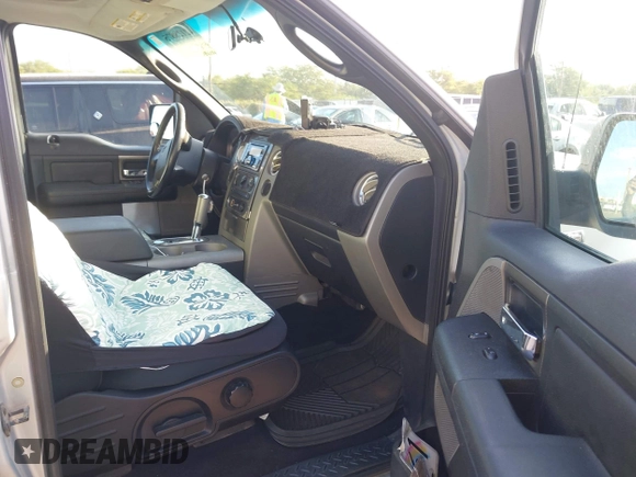2006 Ford F-150 XLT with VIN 1FTPW145X6KE04882, listed as a IAAI auction lot 42128875 with 197,684 mi miles and . Bid and sale history available at DreamBid. Image 5.