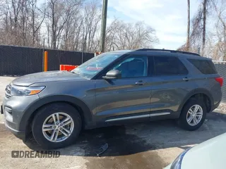2023 Ford Explorer XLT with VIN 1FMSK8DH5PGA18458, listed as a IAAI auction lot 41619596 with 39,727 mi miles. Bid and sale history available at carsss.com. Image 15.