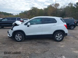 2022 Chevrolet Trax LS with VIN KL7CJNSM6NB522406, listed as a IAAI auction lot 40993801 with 115,738 mi miles. Bid and sale history available at carsss.com. Image 14.