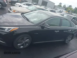 2017 Hyundai Sonata Limited with VIN KMHE34L10HA055090, listed as a IAAI auction lot 42206364 with 110,521 mi miles and . Bid and sale history available at DreamBid. Image 14.