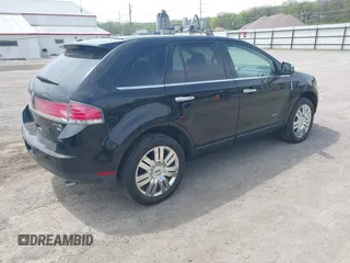 2009 Lincoln MKX with VIN 2LMDU88CX9BJ02744, listed as a IAAI auction lot 42119606 with 177,852 mi miles. Bid and sale history available at carsss.com. Image 4.