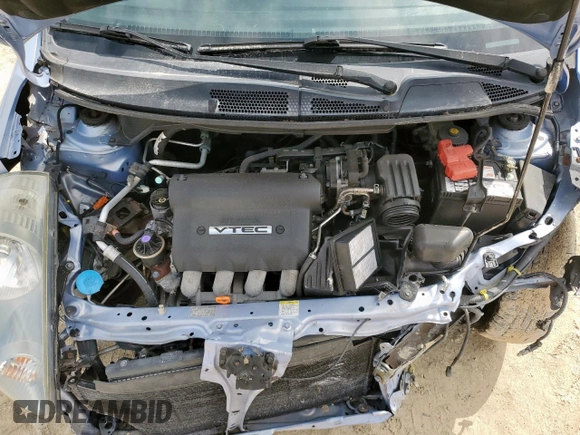 2008 Honda Fit with VIN JHMGD38438S068027, listed as a Copart auction lot 61033815 with 151,639 mi miles and Salvage title. Bid and sale history available at DreamBid. Image 11.
