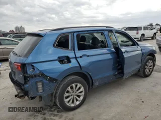 2018 Volkswagen Tiguan S with VIN 3VV0B7AX6JM105107, listed as a Copart auction lot 89363855 with 127,860 mi miles and Salvage title. Bid and sale history available at DreamBid. Image 3.
