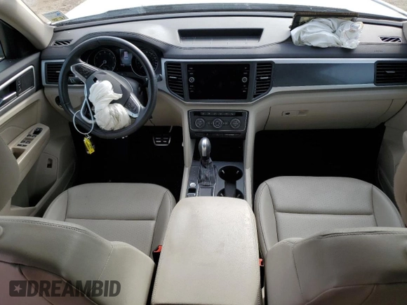 2021 Volkswagen Atlas SE with VIN 1V2PR2CAXMC568005, listed as a Copart auction lot 43013455 with 58,736 mi miles and Salvage title. Bid and sale history available at DreamBid. Image 8.