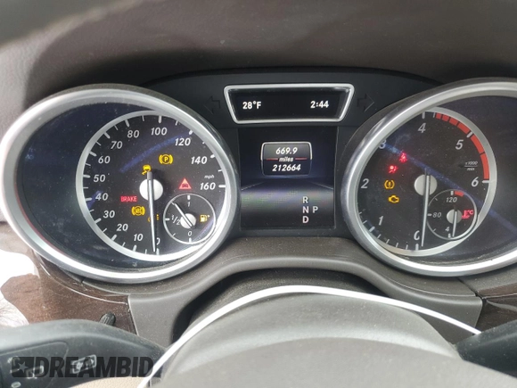 2014 Mercedes-Benz M 350 with VIN 4JGDA2EB5EA392684, listed as a Copart auction lot 44908155 with 212,664 mi miles and Clean Title. Bid and sale history available at DreamBid. Image 9.