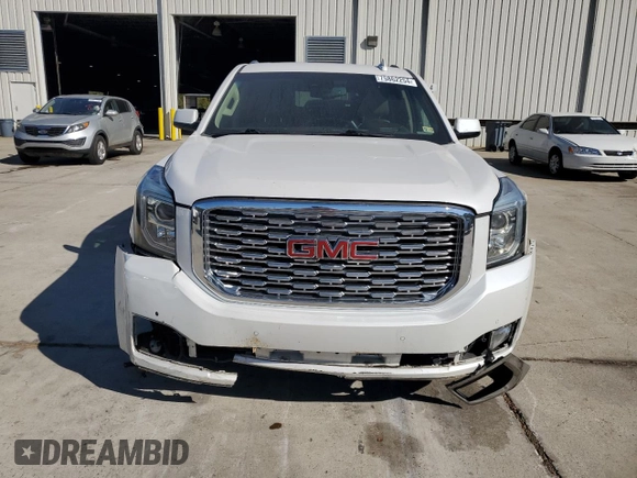 2019 GMC Yukon Denali with VIN 1GKS2CKJ1KR310963, listed as a Copart auction lot 75862254 with 102,602 mi miles and Salvage Title. Bid and sale history available at carsss.com. Image 5.