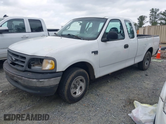 2001 Ford F-150 XL z VIN 1FTRX17W81NB41082, wystawiony jako IAAI lot #41943194 z przebiegiem 207 544 mil mil oraz . Historia ofert i sprzedaży dostępna na DreamBid. Obrazek 2.