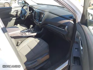 2019 Chevrolet Traverse LT Cloth with VIN 1GNERGKW7KJ203638, listed as a IAAI auction lot 41852018 with 98,677 mi miles. Bid and sale history available at carsss.com. Image 5.