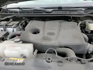 2022 Toyota Tundra Limited with VIN 5TFJA5DB0NX009063, listed as a Copart auction lot 80306415 with 33,440 mi miles and Non repairable. Bid and sale history available at DreamBid. Image 13.