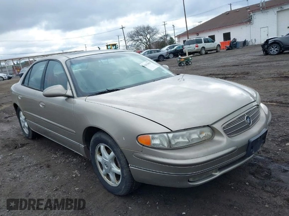 2003 Buick Regal LS with VIN 2G4WB52K731269004, listed as a IAAI auction lot 41876550 with 188,667 mi miles. Bid and sale history available at carsss.com. Image 1.