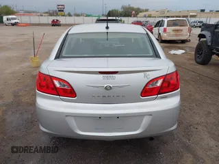 2010 Chrysler Sebring Limited with VIN 1C3CC5FB3AN202530, listed as a IAAI auction lot 41933640 with 108,198 mi miles. Bid and sale history available at carsss.com. Image 16.