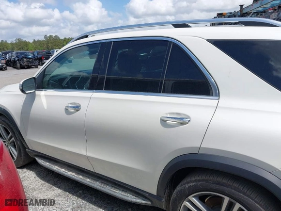 2022 Mercedes-Benz GLE with VIN 4JGFB4JB6NA701506, listed as a IAAI auction lot 41356595 with NaN miles. Bid and sale history available at carsss.com. Image 14.