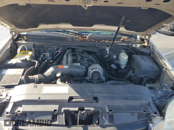 2007 GMC Yukon SLT with VIN 1GKFC13027R299200, listed as a Copart auction lot 74998744 with 301,803 mi miles and Salvage Title. Bid and sale history available at carsss.com. Image 12.