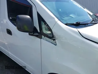 2015 Nissan NV200 SV with VIN 3N6CM0KN4FK733337, listed as a IAAI auction lot 42577417 with 239,231 mi miles and . Bid and sale history available at DreamBid. Image 6.