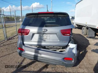 2020 Kia Sorento LX with VIN 5XYPG4A33LG711796, listed as a IAAI auction lot 41128301 with 58,824 mi miles. Bid and sale history available at carsss.com. Image 16.