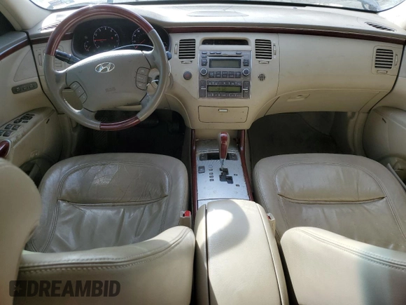 2008 Hyundai Azera Limited with VIN KMHFC46F98A251380, listed as a Copart auction lot 49347165 with 206,526 mi miles and Salvage Title. Bid and sale history available at DreamBid. Image 8.
