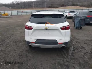 2019 Chevrolet Blazer z VIN 3GNKBBRA9KS683863, wystawiony jako IAAI lot #41716193 z przebiegiem 98 137 mil mil oraz . Historia ofert i sprzedaży dostępna na DreamBid. Obrazek 16.
