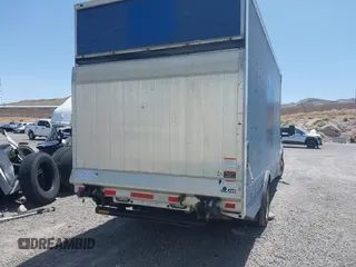 2016 Ford Transit с VIN 1FDBF9ZM8GKA85326, выставлен на аукционе IAAI как лот 42427897 с пробегом Не указан миль и . История ставок и продаж доступна на DreamBid. Изображение 15.