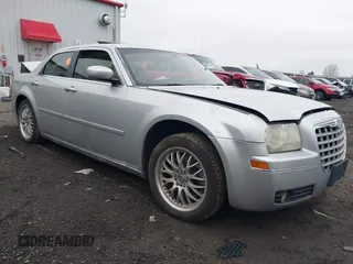 2006 Chrysler 300 Touring with VIN 2C3KK53G36H417291, listed as a IAAI auction lot 41031790 with Not Provided miles and . Bid and sale history available at carsss.com. Image 1.