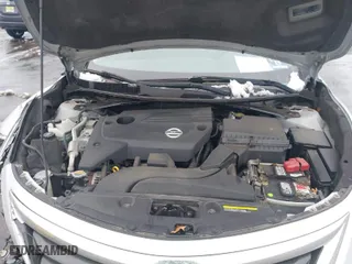 2013 Nissan Altima 2.5 SL with VIN 1N4AL3AP2DC256434, listed as a IAAI auction lot 41530419 with 137,540 mi miles. Bid and sale history available at carsss.com. Image 10.